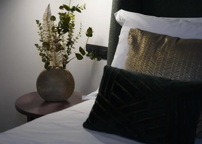 Castel Sant'angelo Luxury & Tour Pensión 4*